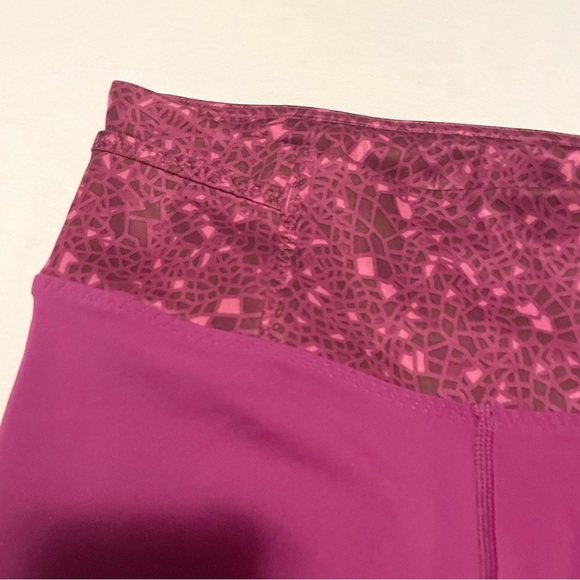 Lululemon Real Quick Run Crop Regal Plum Size 4 - Picture 4 of 16